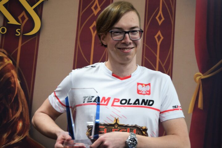 Calling Champion Mateusz Sass